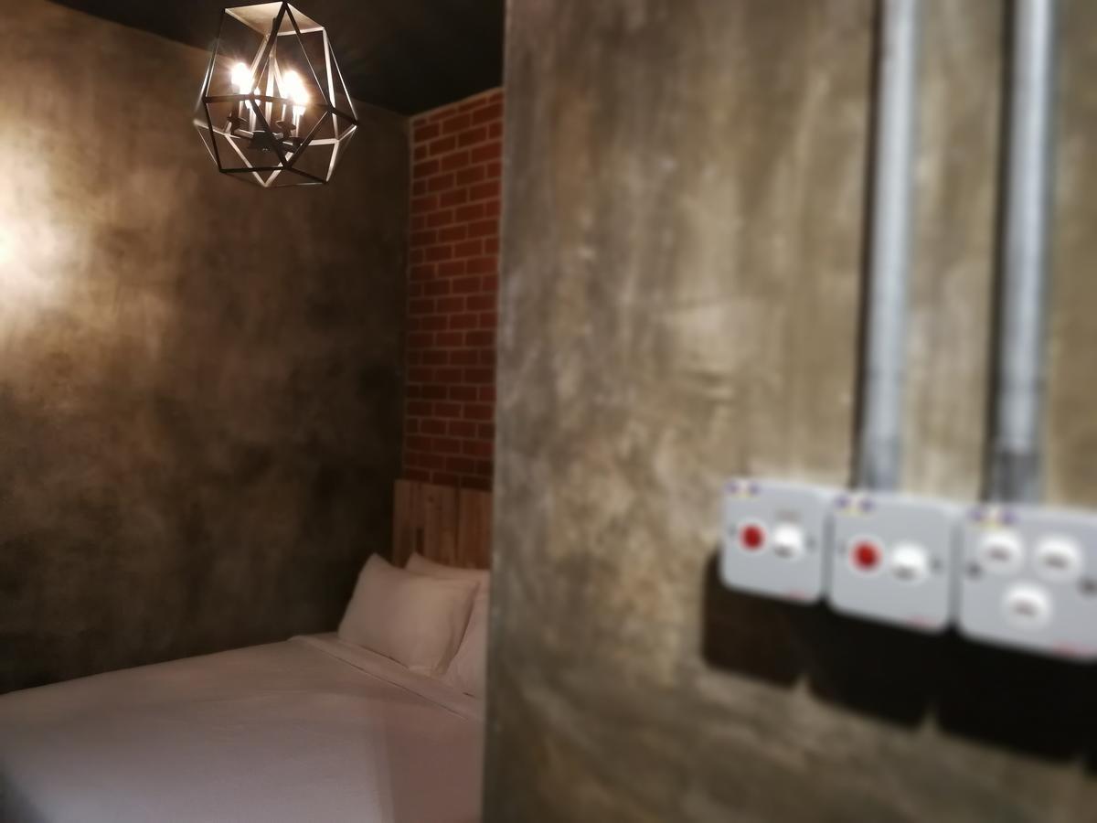 The Rise Room Kuala Terengganu Eksteriør bilde A room at the hotel