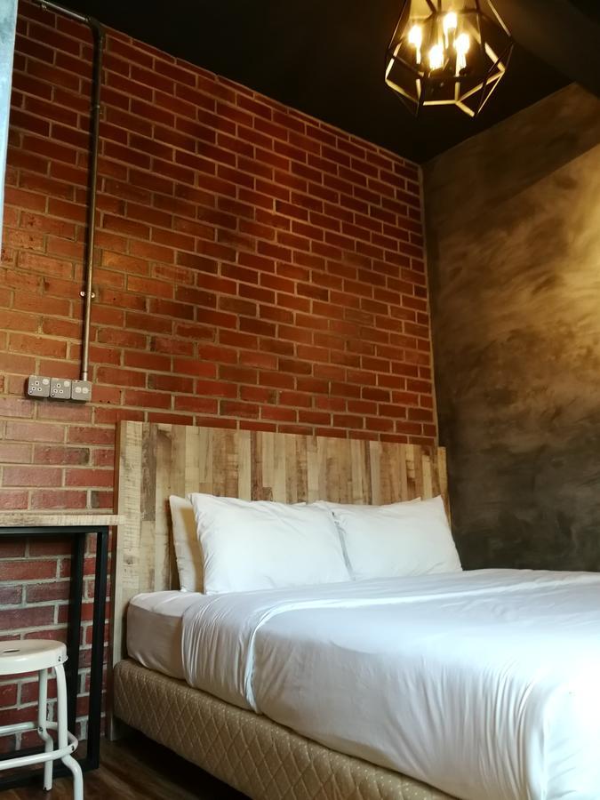 The Rise Room Kuala Terengganu Eksteriør bilde A bedroom at the hotel